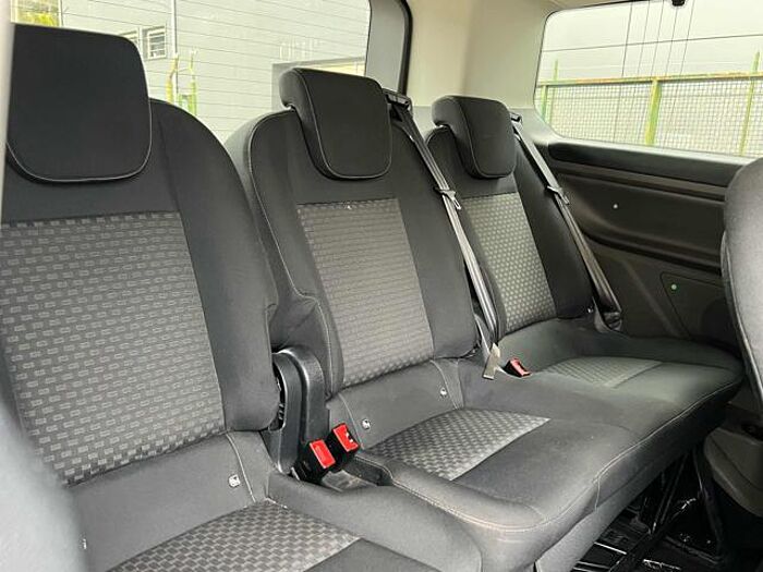 Ford Tourneo Custom 2l