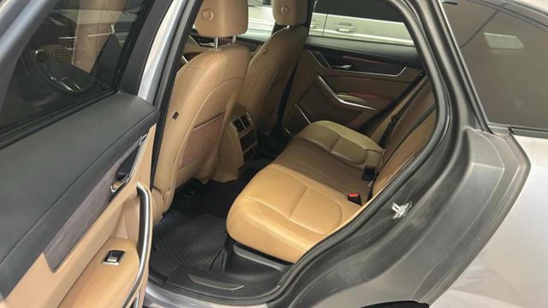 Jaguar F-PACE 2.0l - Grigio