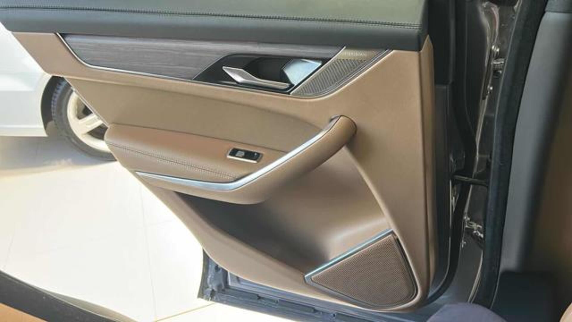 Jaguar F-PACE 2.0l - Grigio