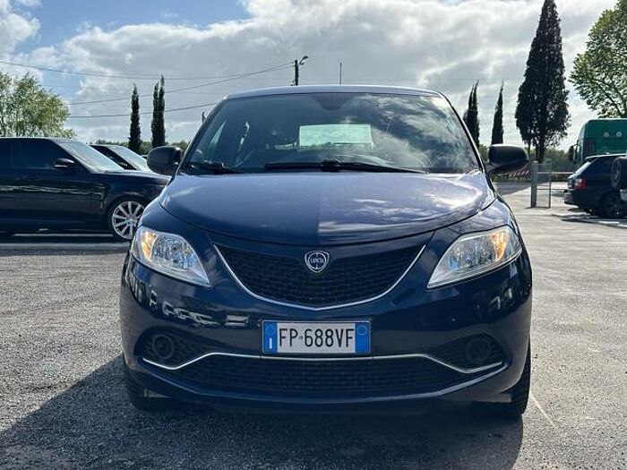 Lancia Ypsilon 1.2l