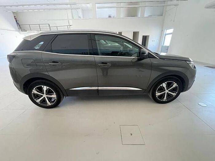 Peugeot 3008 1.5l
